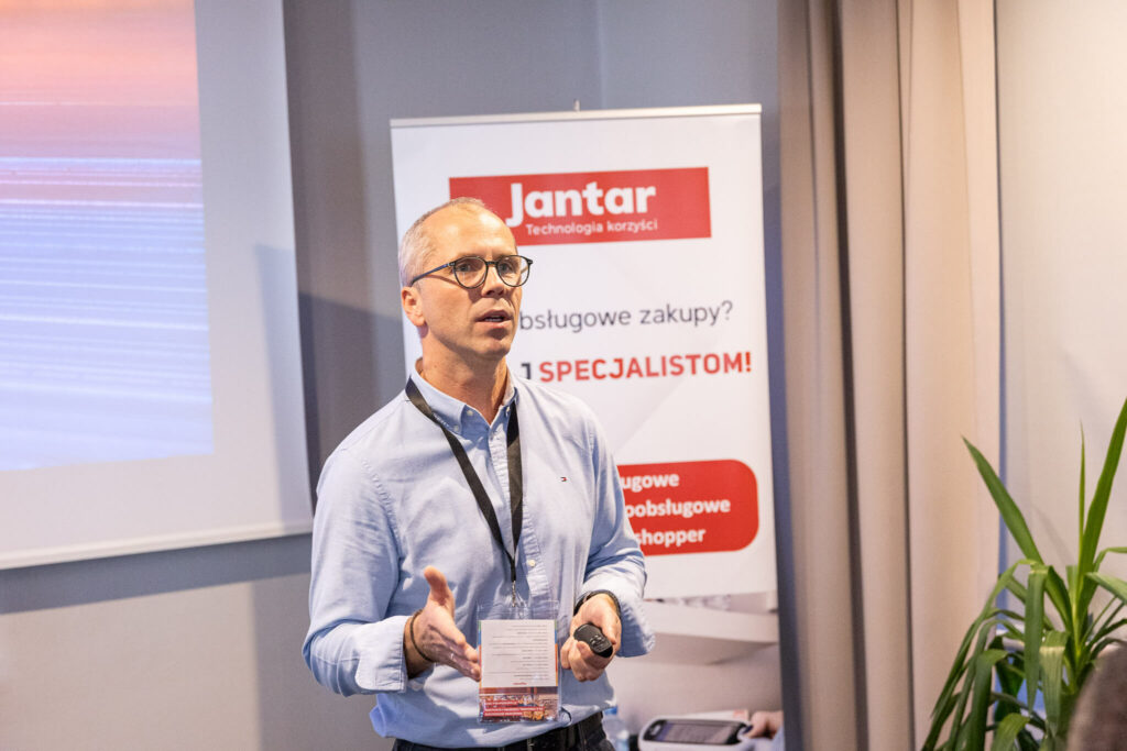 prelegent na Śniadaniu dla piekarni, cukierni i kawiarni Jantar