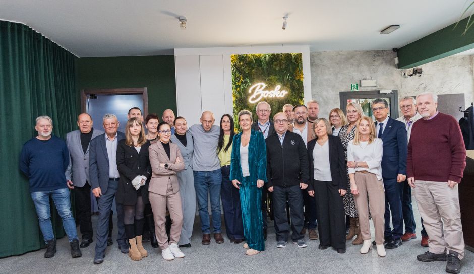 Okładka posta aktualności (1200 x 1200 px) (940 x 544 px) – kopia (27) team